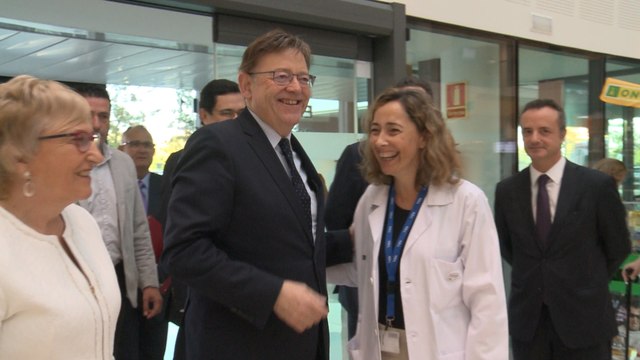 Firma del convenio entre Sanidad C.Valenciana y Fundación Amancio Ortega