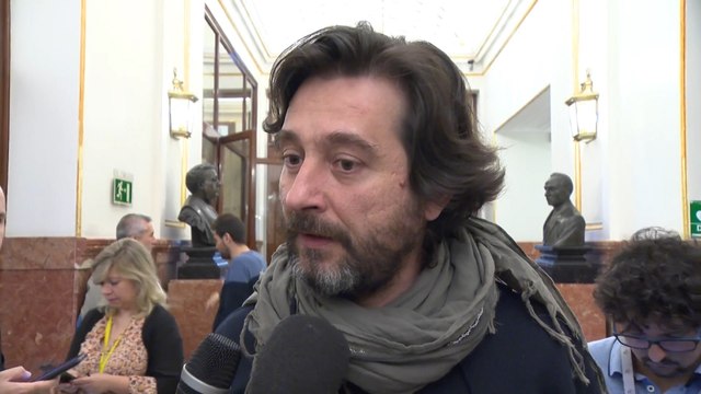 Mayoral califica de esperpento la intervención de Casado