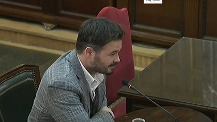 Rufián considera falso que la secretaria judicial saliera por el tejado el 20-S