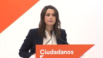 Arrimadas asegura que Cs es "incompatible" con el PSOE