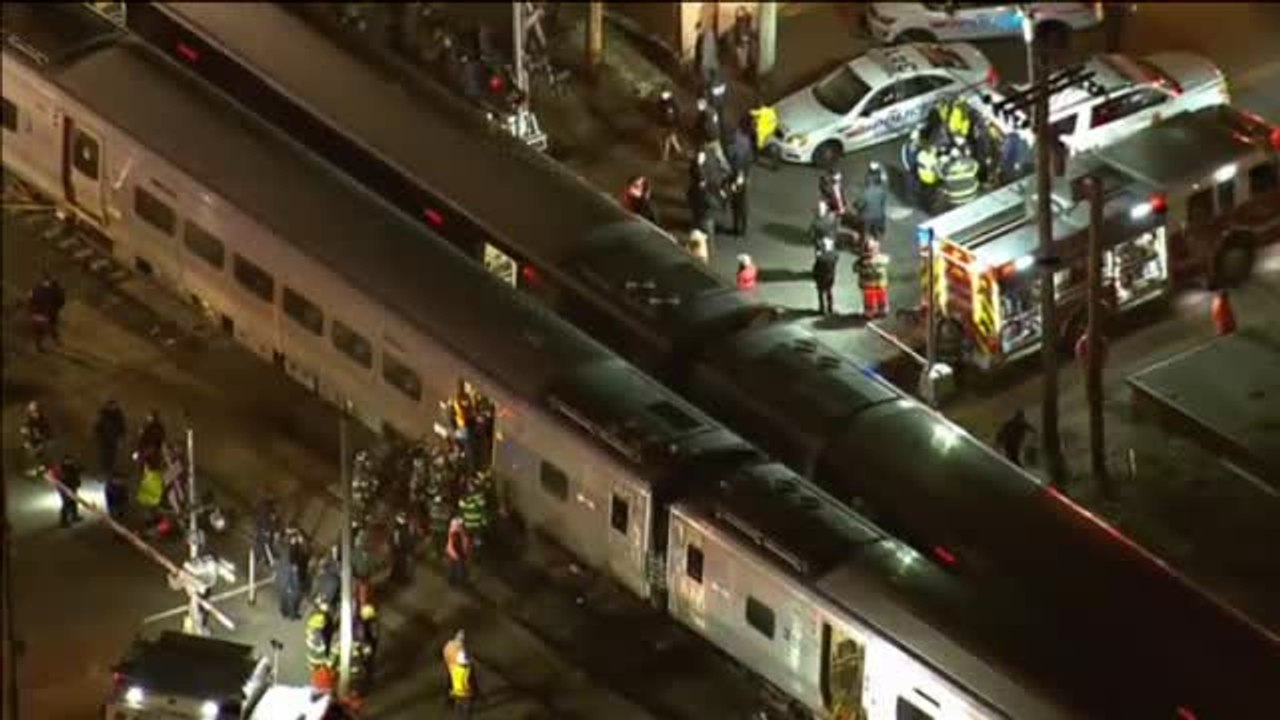 Tres muertos tras un choque de dos trenes y un coche en Nueva York Vídeo Dailymotion