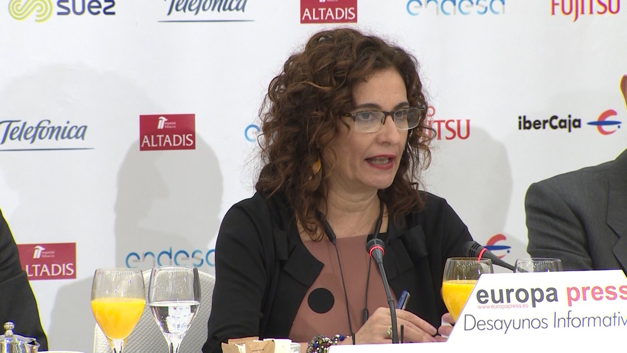 El Gobierno aprobará medidas laborales y sociales antes del 28A