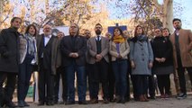Políticos catalanes se concentran en el Tribunal Supremo
