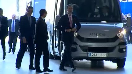 El rey finalizó su jornada en Barcelona con la entrega del premio Reino de España al mejor empresario