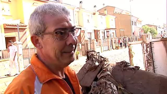 Campillos sigue limpiando los cuantiosos destrozos de las riadas