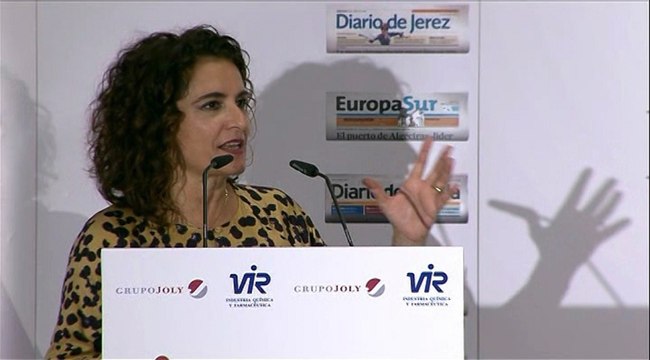 Montero: El Gobierno no es responsable de lo que haga Iglesias