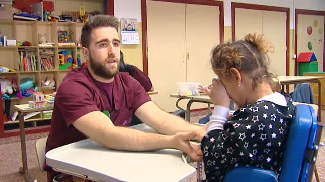 Multitudinaria manifestación en Valladolid para defender la Educación especial