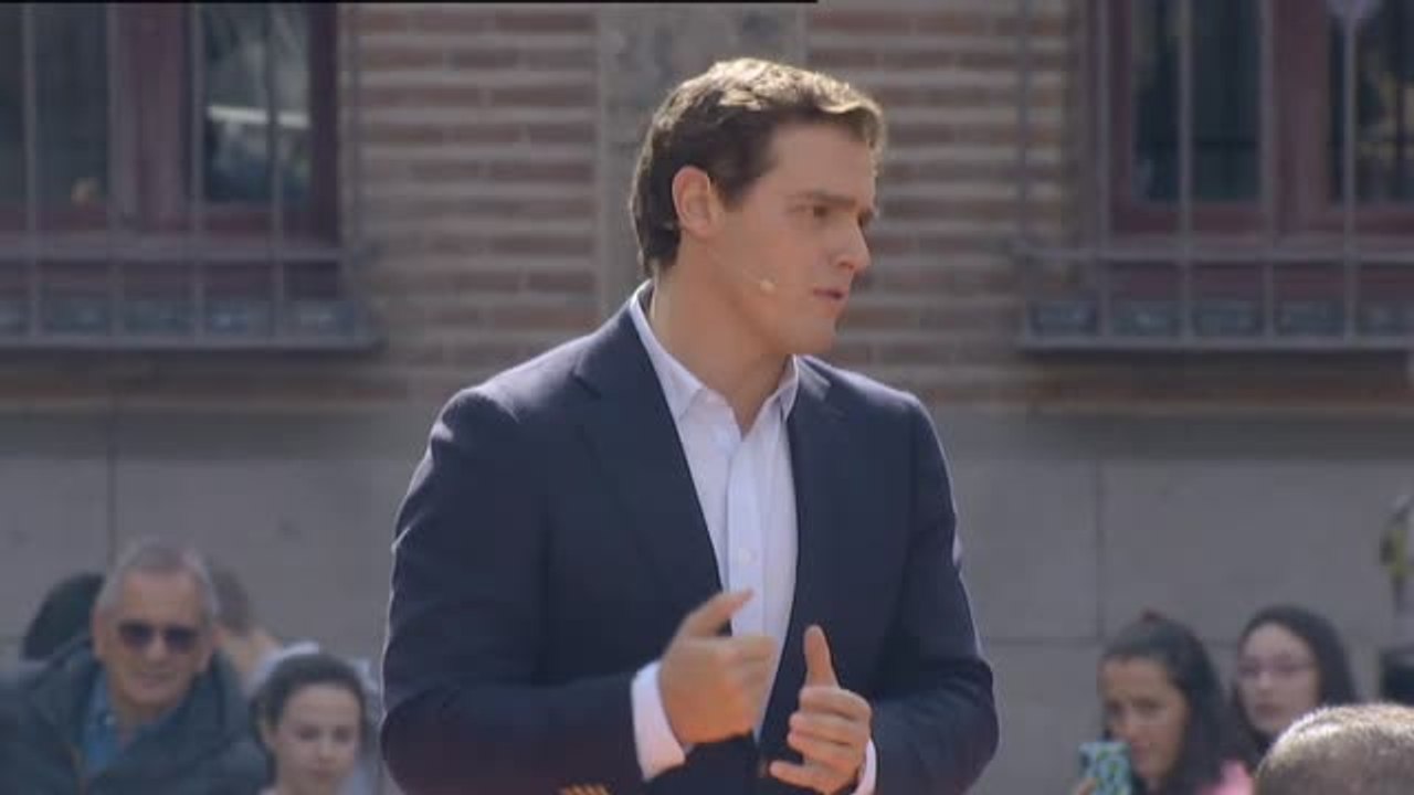 Arrimadas da el salto a la política nacional y será cabeza de lista por Barcelona