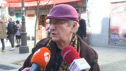 Vecina de Lavapiés apoya a las familias desahuciadas