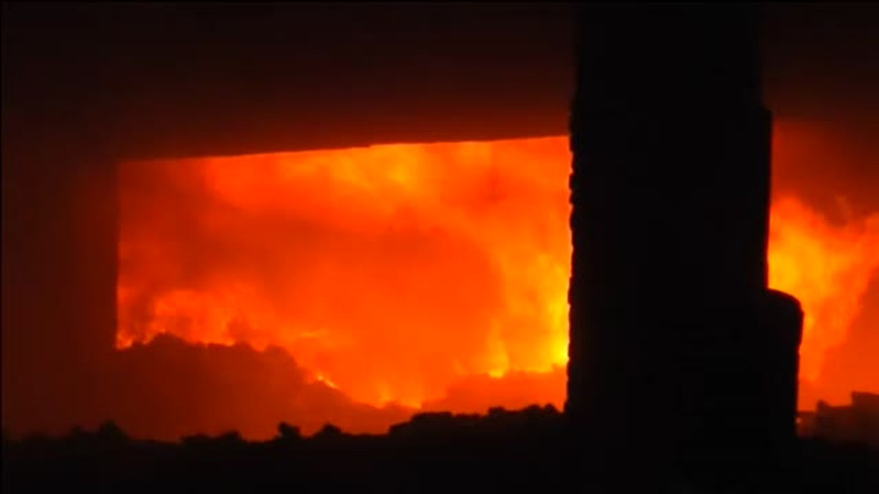 Fallecen 70 personas en un incendio en Bangladesh