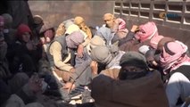 Cientos de civiles huyen del último bastión del Estado Islámico en Siria