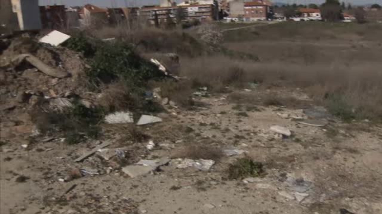 Volar cometas para reivindicar un suelo a la altura del cielo de Madrid
