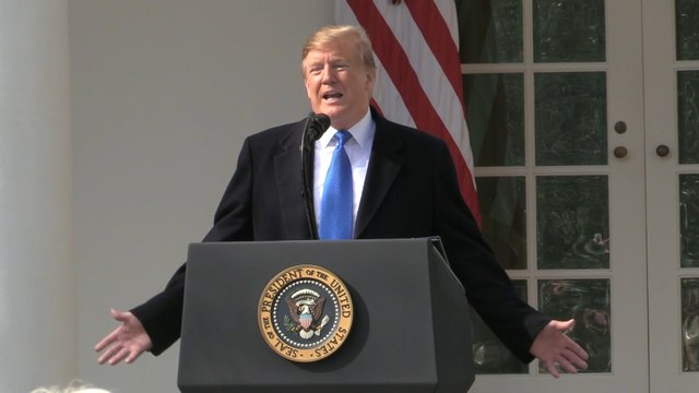 Trump insta a Europa a hacerse cargo de más de 800 milicianos de Estado Islámico