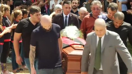 Último adiós al futbolista Emiliano Sala en su ciudad natal