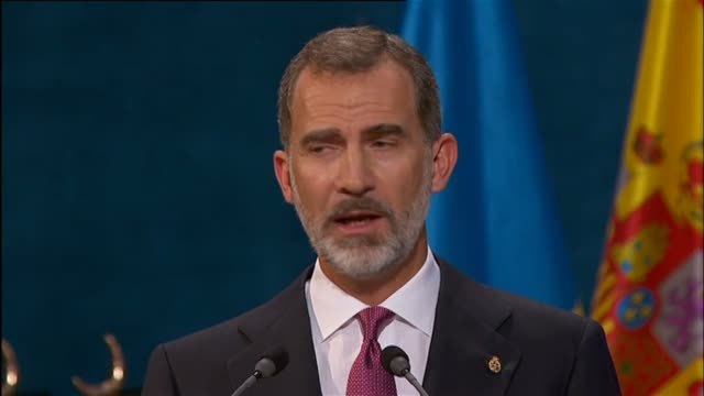 Democracia y libertad es lo que significa para el pueblo nuestra Constitución