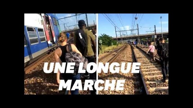 Les images des usagers du RER D terminant leur voyage à pied