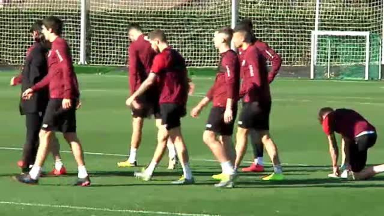 El Athletic Club sigue preparando el partido de Liga del lunes ante el Huesca