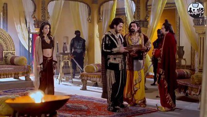 Beautiful TV Actress Iris Maity Navel show