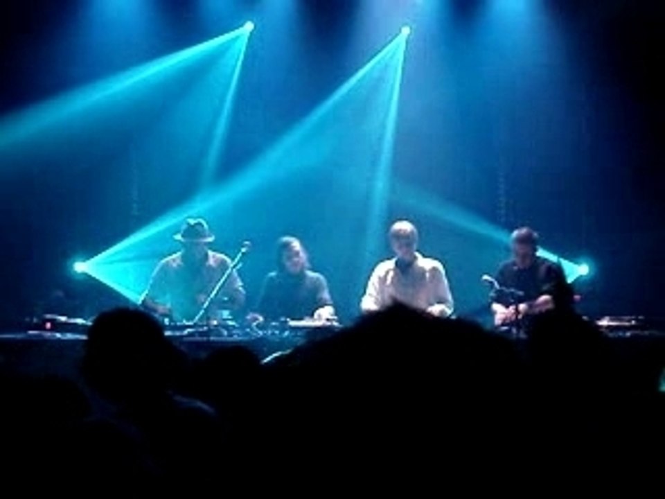 Birdy Nam Nam live@Paris