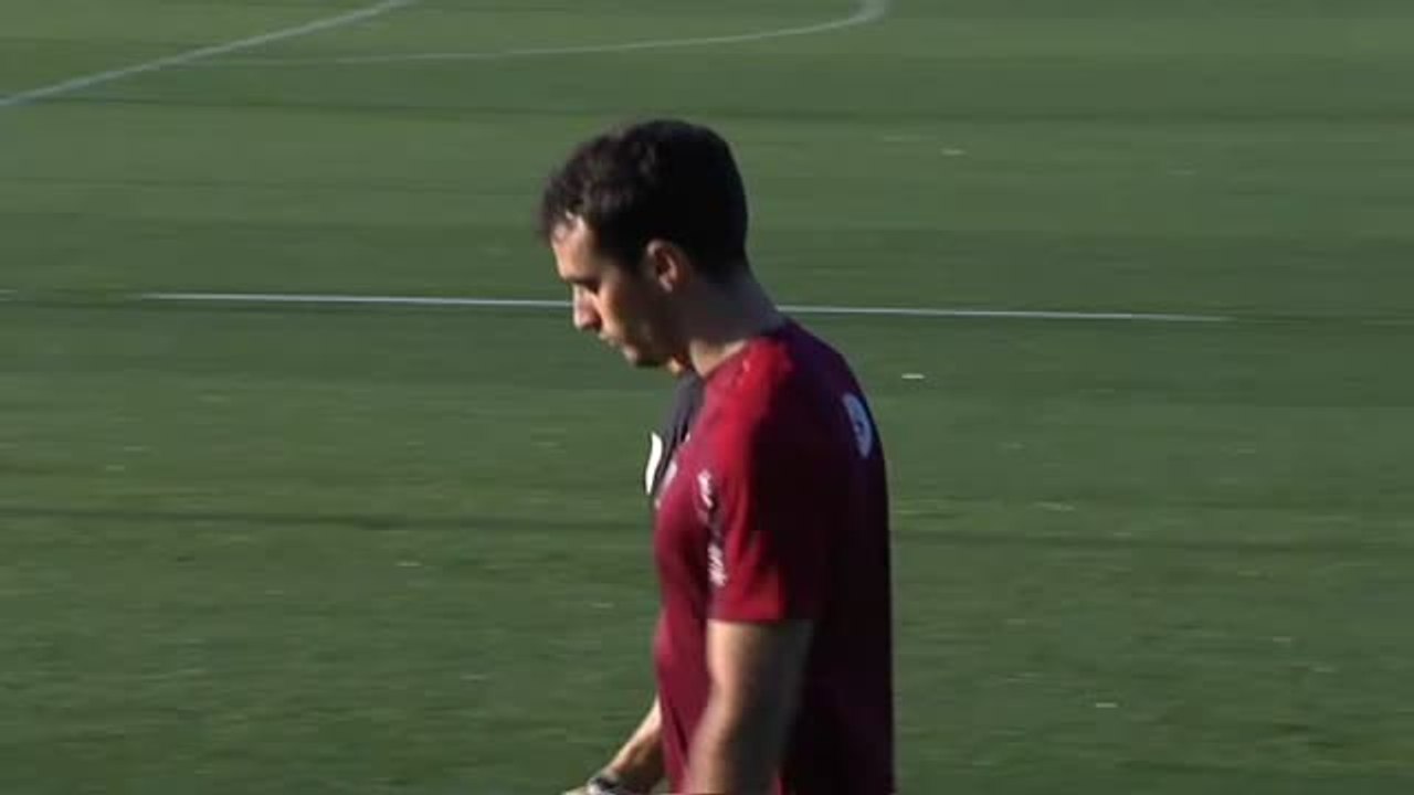Iñigo Lekue vuelve a los entrenamientos casi dos meses después de su fractura de tobillo