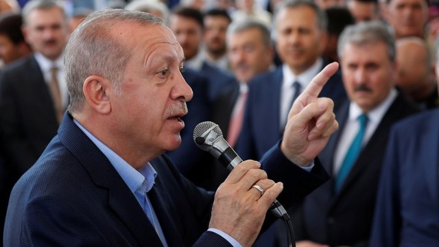 Turkey: Erdogan slams Egypt's 'tyrants' as thousands mourn Morsi