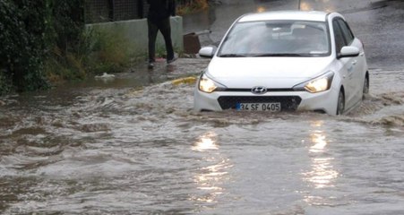 Meteoroloji'den dikkat çeken uyarı: Selde araba kullanmaya çalışmayın