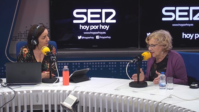 Carmena compara los insultos a Sánchez con una obra de guiñol