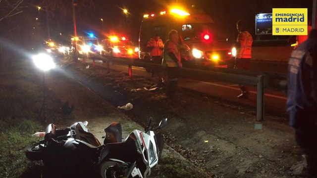 Dos jóvenes heridos en un accidente de moto en la M-500