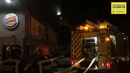 Desalojado un Burger King en Usera a causa del incendio de su cocina