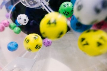 Les présentateurs ont-ils le droit de tenter leur chance au loto ?