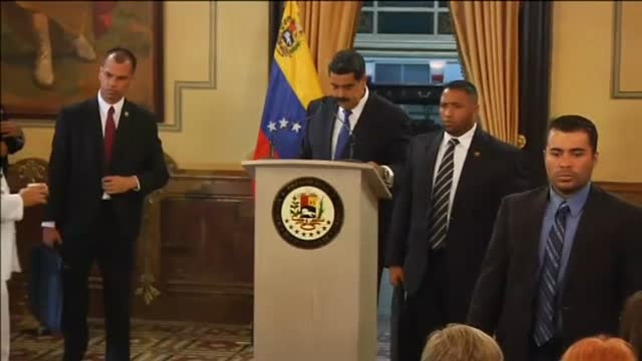 Maduro: "Venezuela no va a permitir el 'show' de la ayuda humanitaria falsa porque no somos mendigos de nadie"