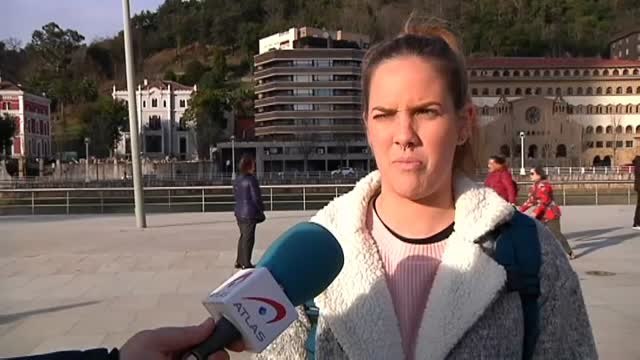 Las mujeres están cambiando sus hábitos cuando salen por la noche según un informe