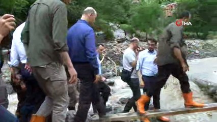 Bakanlar Soylu ve Pakdemirli selin yaşandığı Çamlıktepe’de