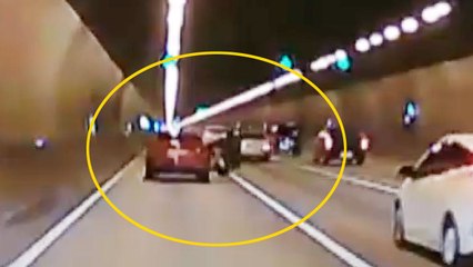 "싸우다 화나서"...달리던 차에서 뛰어내린 20대 / YTN