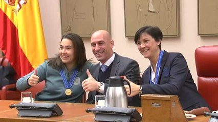 El Congreso de los Diputados recibe a las campeonas del mundo de fútbol sub-17