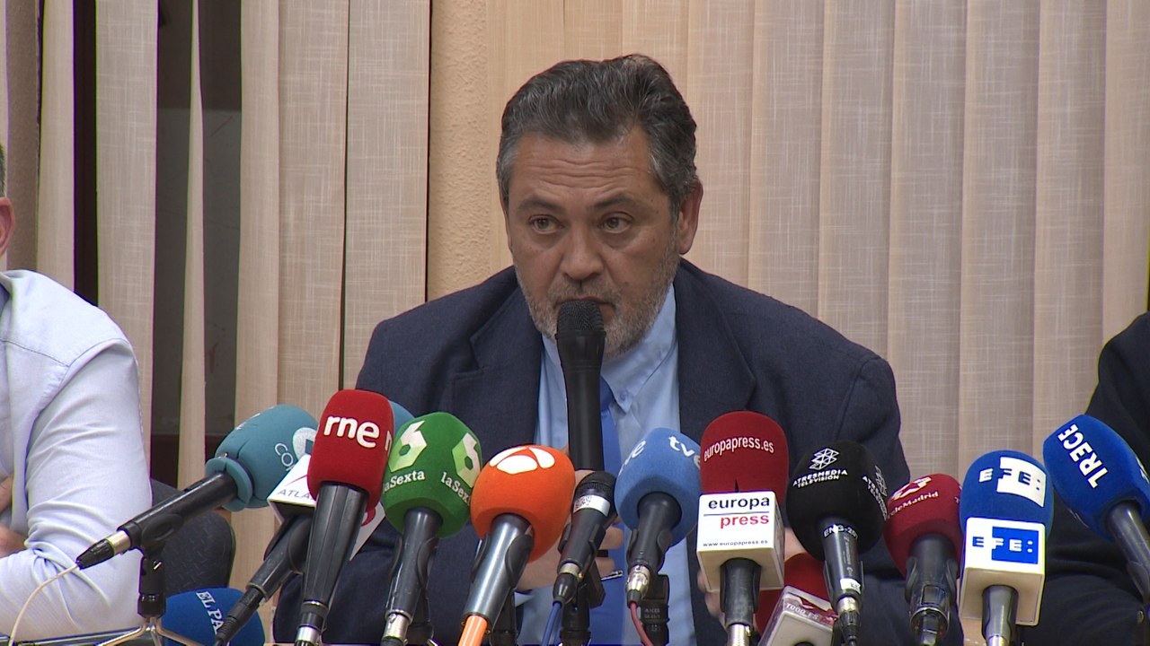 Los taxistas deciden en referéndum desconvocar la huelga