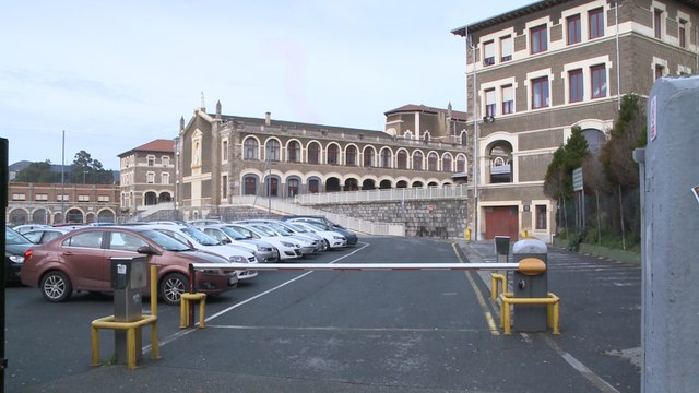 Exalumos denuncian a un profesor por abusos sexuales