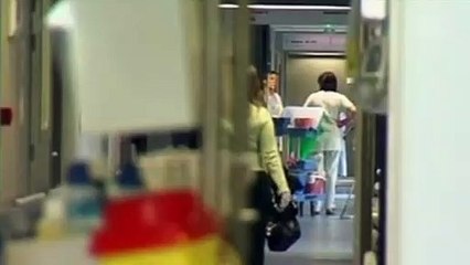 Uma mulher dá à luz a um bebê ciclope no Egito 12661