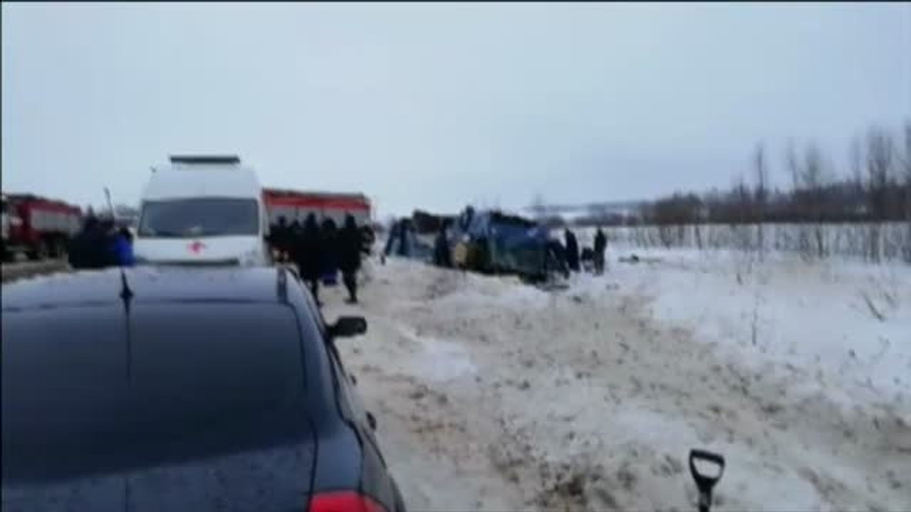 Mueren siete personas, entre ellas cuatro niños, en un accidente de autobús en Rusia