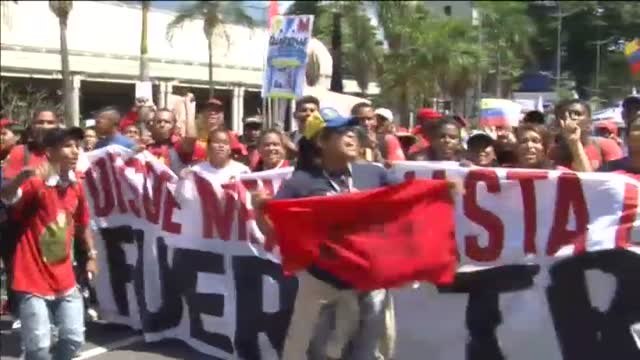 Las calles de Caracas viven una jornada de protestas de partidarios de Maduro y de Guaidó