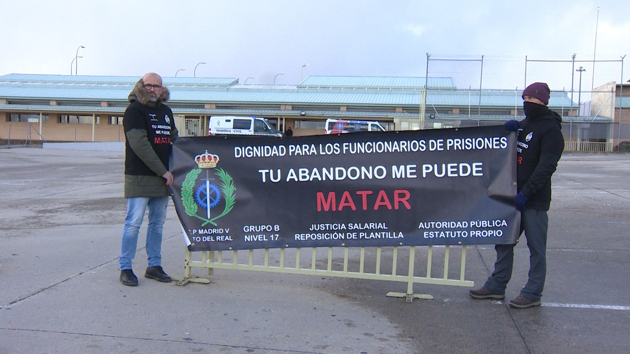 Funcionarios de Prisiones se manifiestan en Soto del Real