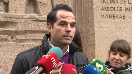 Aguado insiste en que no apoyarán a Susana Díaz