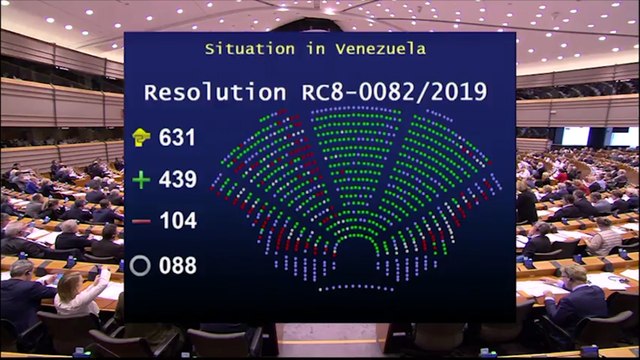 Guaidó es reconocido por la UE y denuncia que las FAES han ido a su casa