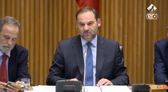 Ábalos afirma que aerolíneas trabajan en ajustes por 'Brexit'