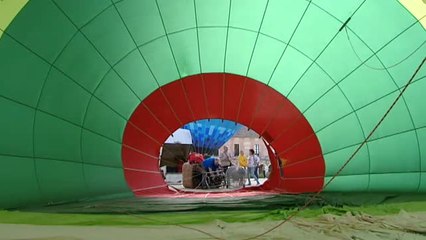 Decenas de globos aerostáticos surcan el cielo de Aranjuez