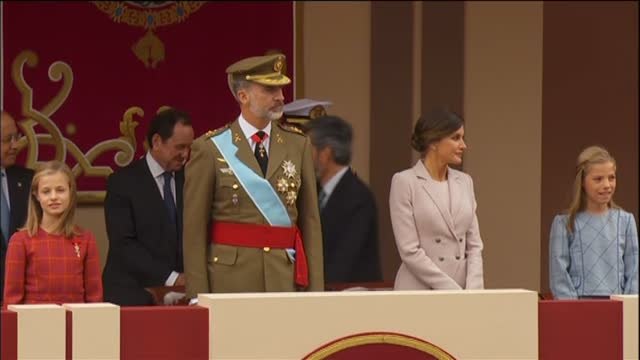 Abucheos a Pedro Sánchez en el desfile de la Hispanidad