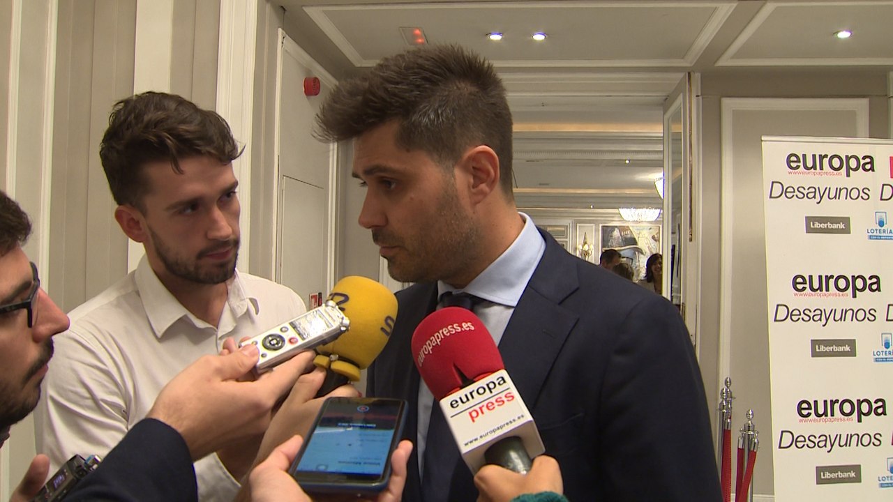 Aganzo: "No tengo 10.000 euros para apostar si el partido de Miami se jugará"