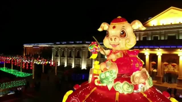 Todo preparado para recibir al Año Nuevo Chino, el año del cerdo