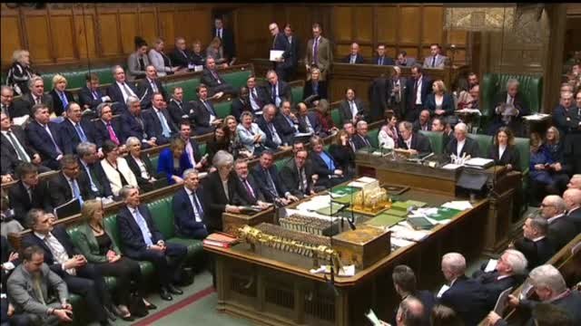 El Parlamento británico respalda una nueva negociación del Brexit con Bruselas