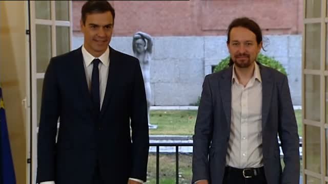 Pedro Sánchez y Pablo Iglesias firman el acuerdo para los Presupuestos
